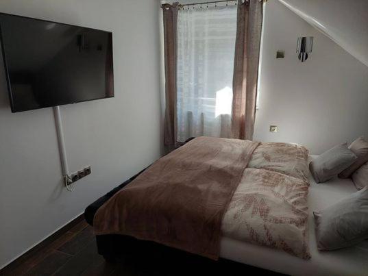 Dr Becsey Luxury Apartman Bekescsaba Exterior photo