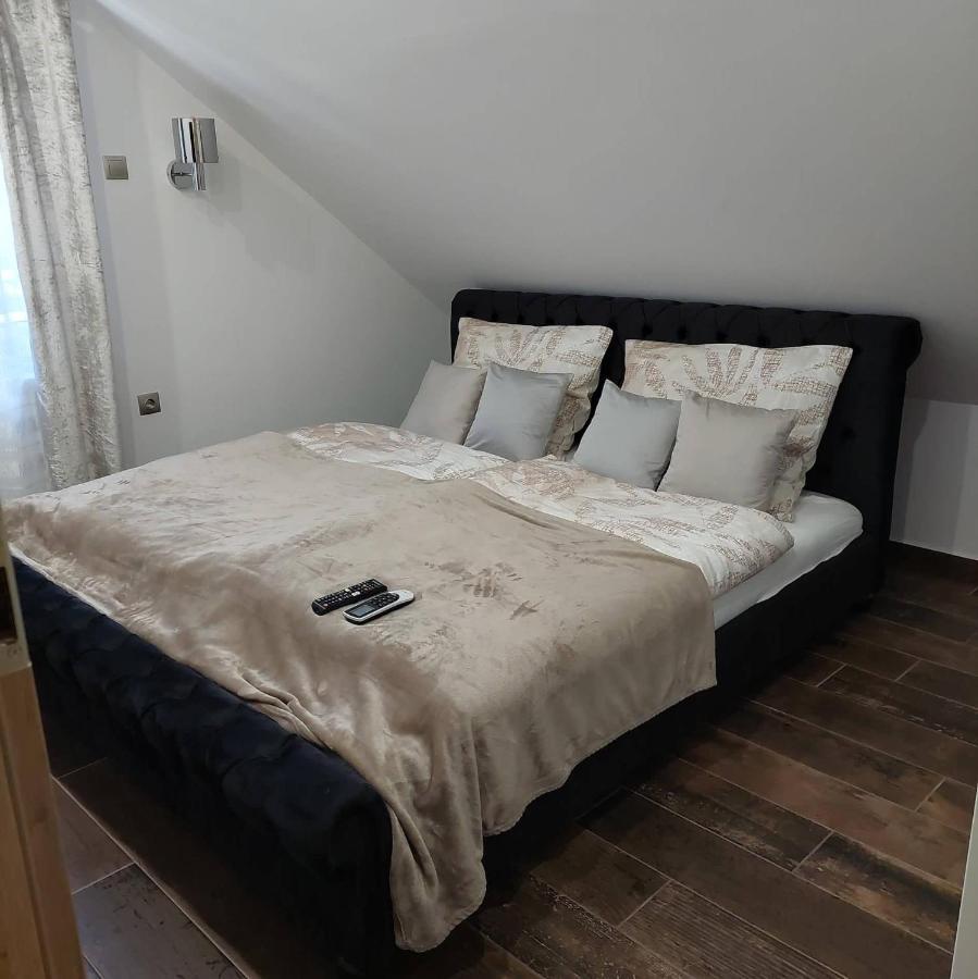 Dr Becsey Luxury Apartman Bekescsaba Exterior photo